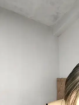 Nahomy cm online show from 27, 3, 2026