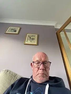 Snapshot of philefc chatting on 9, 6, 2026 philefc online show from 9, 6, 2026