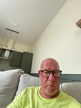 Snapshot of philefc chatting on 16, 7, 2026 philefc online show from 16, 7, 2026