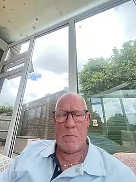 Snapshot of philefc chatting on 5, 6, 2026 philefc online show from 5, 6, 2026