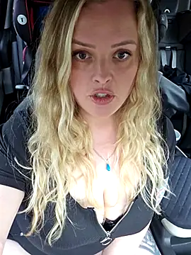 Bridgette03 online show from 25, 10, 2025