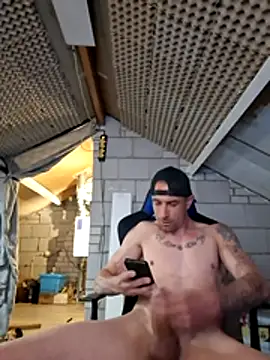 kompiee online show from 23, 4, 2026