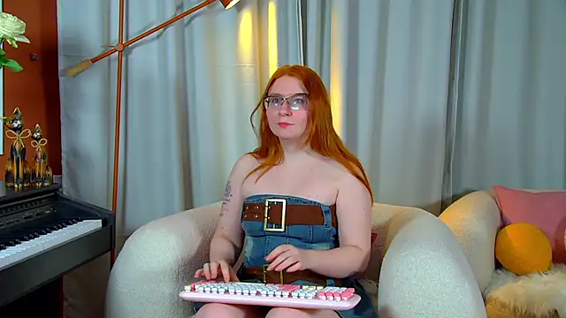 AliceAllisons online show from 19, 10, 2025