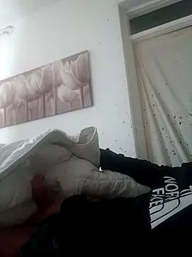 Snapshot of handsome8inchh chatting on 18, 3, 2026 handsome8inchh online show from 18, 3, 2026