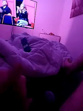 Snapshot of handsome8inchh chatting on 15, 3, 2026 handsome8inchh online show from 15, 3, 2026