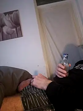 handsome8inchh online show from 9, 11, 2025