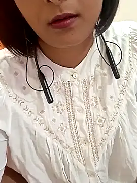 Queen Kushi4 online show from 7, 5, 2026