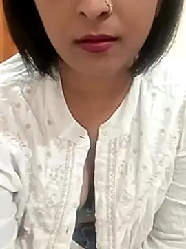 Snapshot of Queen_Kushi4 chatting on 8, 7, 2026 Queen Kushi4 online show from 8, 7, 2026
