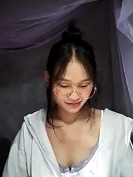 saronla 03 online show from 14, 11, 2025