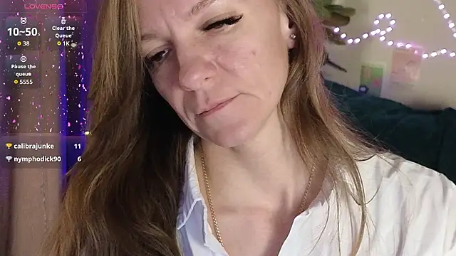 Jesica mooon online show from 7, 3, 2026