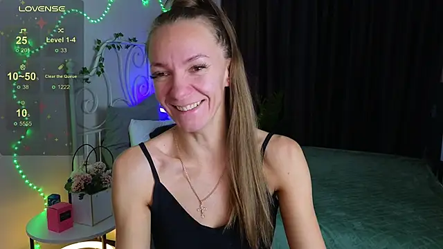 Jesica mooon online show from 12, 10, 2025