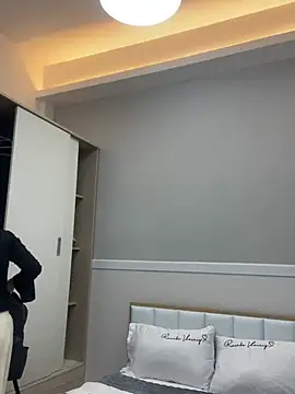   BabyShowPublic   online show from 22, 4, 2026