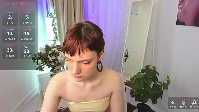 Hairy Queen  online show from 1, 10, 2025