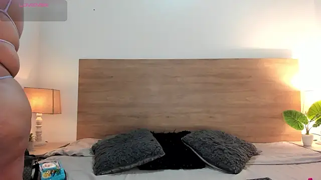 BellaNixs online show from 14, 2, 2026