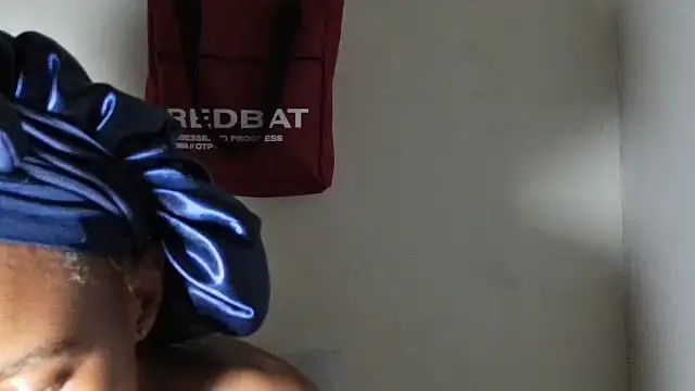 SexyBitchx01 online show from 1, 11, 2025