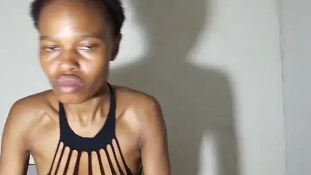 SexyBitchx01 online show from 25, 11, 2025