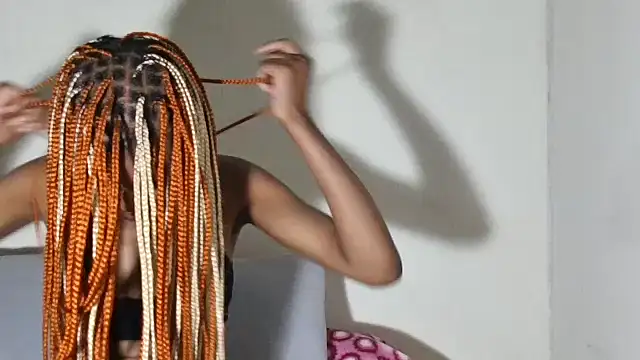 SexyBitchx01 online show from 23, 10, 2025