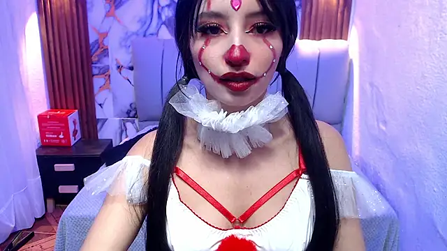 alaia blue online show from 30, 10, 2025