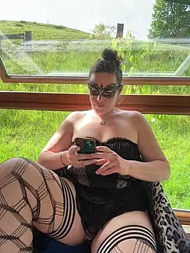 Nadja Noir online show from 21, 5, 2026