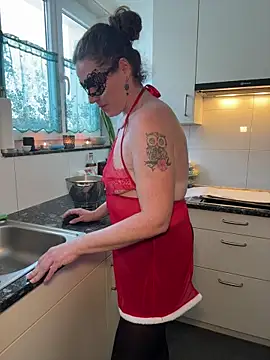 Nadja Noir online show from 27, 11, 2025