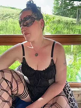 Nadja Noir online show from 20, 5, 2026