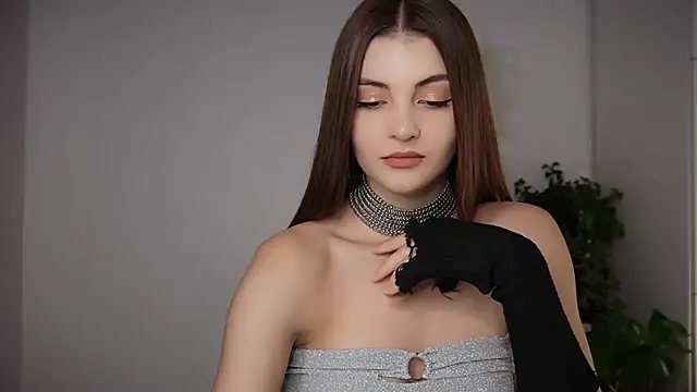 MayTease online show from 28, 10, 2025