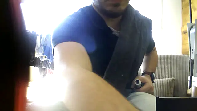 Snapshot of benTBM chatting on 3, 4, 2026 benTBM online show from 3, 4, 2026