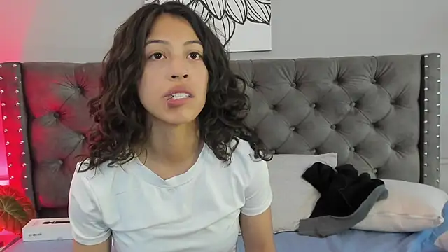 liily grey online show from 23, 9, 2025