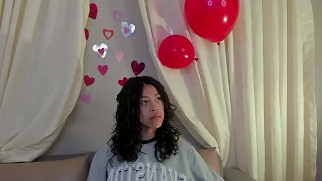 liily grey online show from 17, 9, 2025