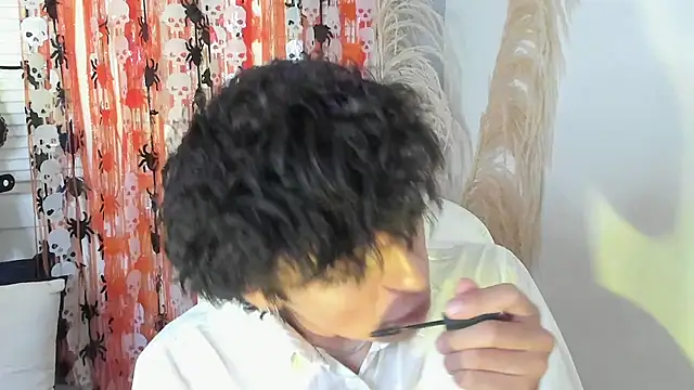 miilo wolf online show from 15, 10, 2025