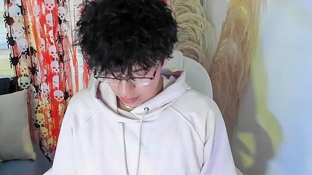 miilo wolf online show from 9, 10, 2025