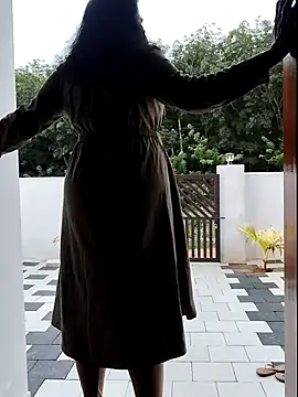 mallu-lover online show from 13, 4, 2026