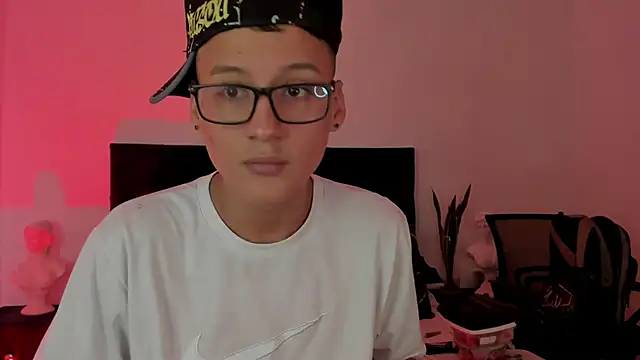 NoahLux online show from 16, 9, 2025