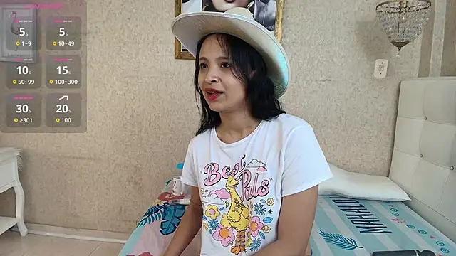 Miladiosa online show from 27, 10, 2025