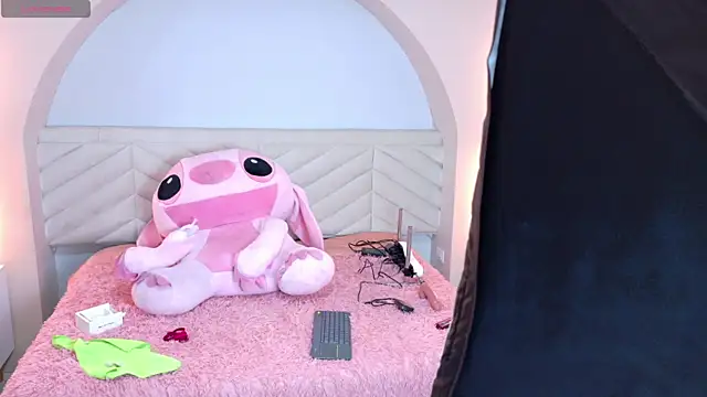 amy miller1 online show from 14, 4, 2026