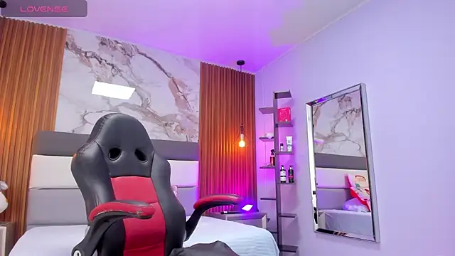 ROSIE MOSS online show from 24, 11, 2025