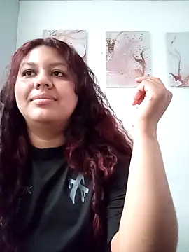 Snapshot of CloeStron chatting on 5, 11, 2025 CloeStron online show from 5, 11, 2025