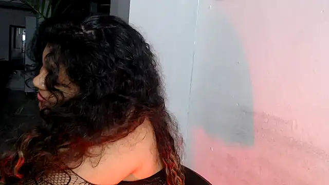 Snapshot of CloeStron chatting on 11, 10, 2025 CloeStron online show from 11, 10, 2025