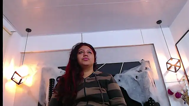 Snapshot of CloeStron chatting on 22, 10, 2025 CloeStron online show from 22, 10, 2025