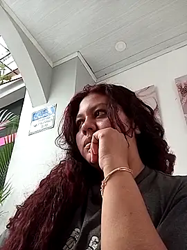 Snapshot of CloeStron chatting on 29, 10, 2025 CloeStron online show from 29, 10, 2025