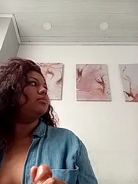 Snapshot of CloeStron chatting on 1, 11, 2025 CloeStron online show from 1, 11, 2025