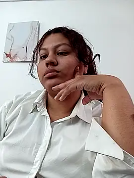 Snapshot of CloeStron chatting on 18, 11, 2025 CloeStron online show from 18, 11, 2025