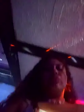 Snapshot of CloeStron chatting on 2, 11, 2025 CloeStron online show from 2, 11, 2025