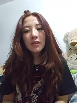 Snapshot of lunnaa_ chatting on 28, 5, 2026 lunnaa online show from 28, 5, 2026