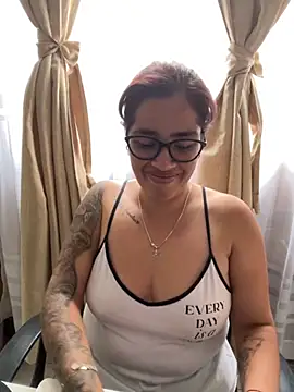 Snapshot of Camila_Garcia_ chatting on 28, 9, 2025 Camila Garcia online show from 28, 9, 2025