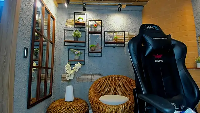 MikePark  online show from 9, 9, 2025
