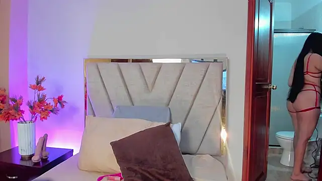 Snapshot of SerenaAveline chatting on 18, 10, 2025 SerenaAveline online show from 18, 10, 2025