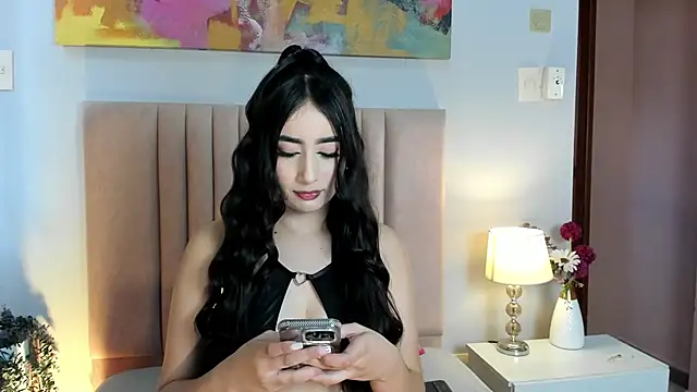 Snapshot of SerenaAveline chatting on 25, 10, 2025 SerenaAveline online show from 25, 10, 2025