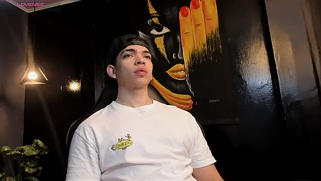 Snapshot of Eryonbradley chatting on 3, 11, 2025 Eryonbradley online show from 3, 11, 2025