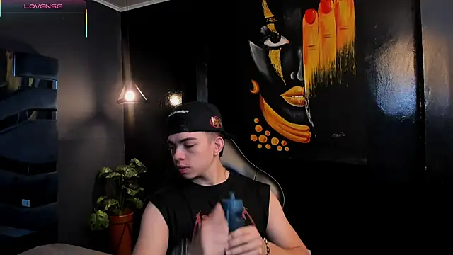 Eryonbradley online show from 5, 12, 2025